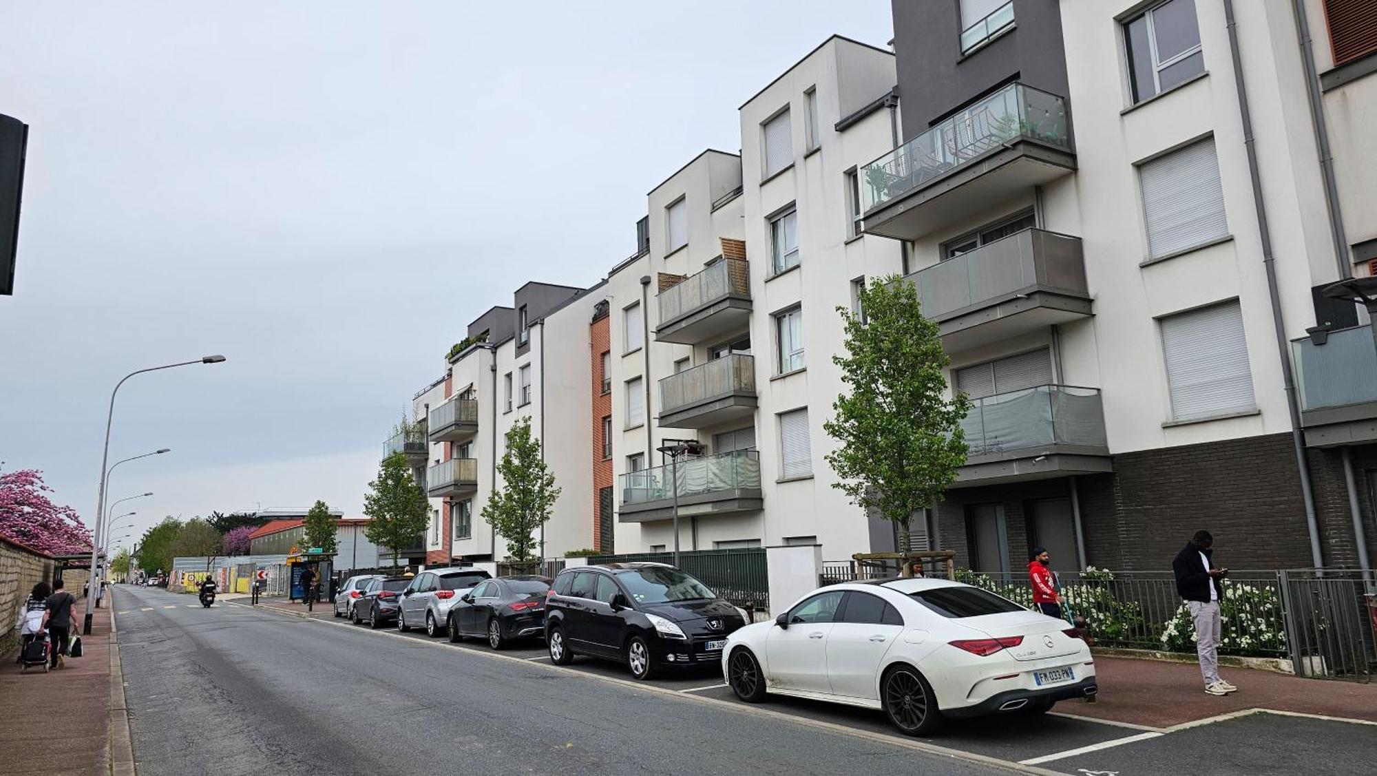 Entire Appartment, 2 Confortable At Créteil